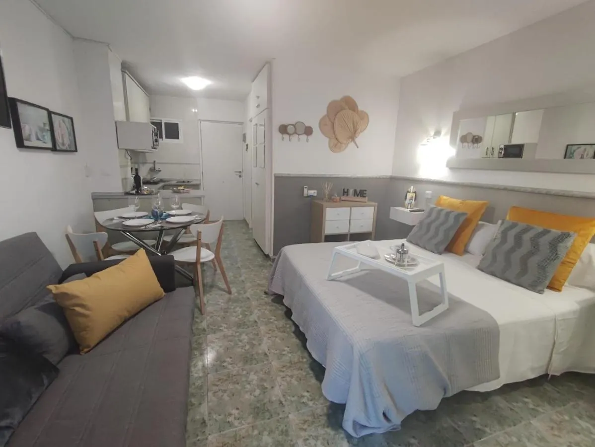Grace Pool Apartment Benalmádena 0*,